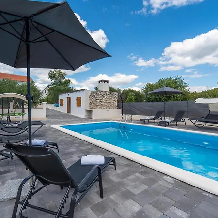 Gorgeous In Vikendica